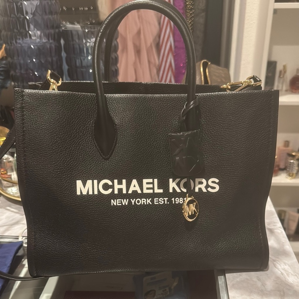 MICHAEL Michael Kors Black Shoulder Bag